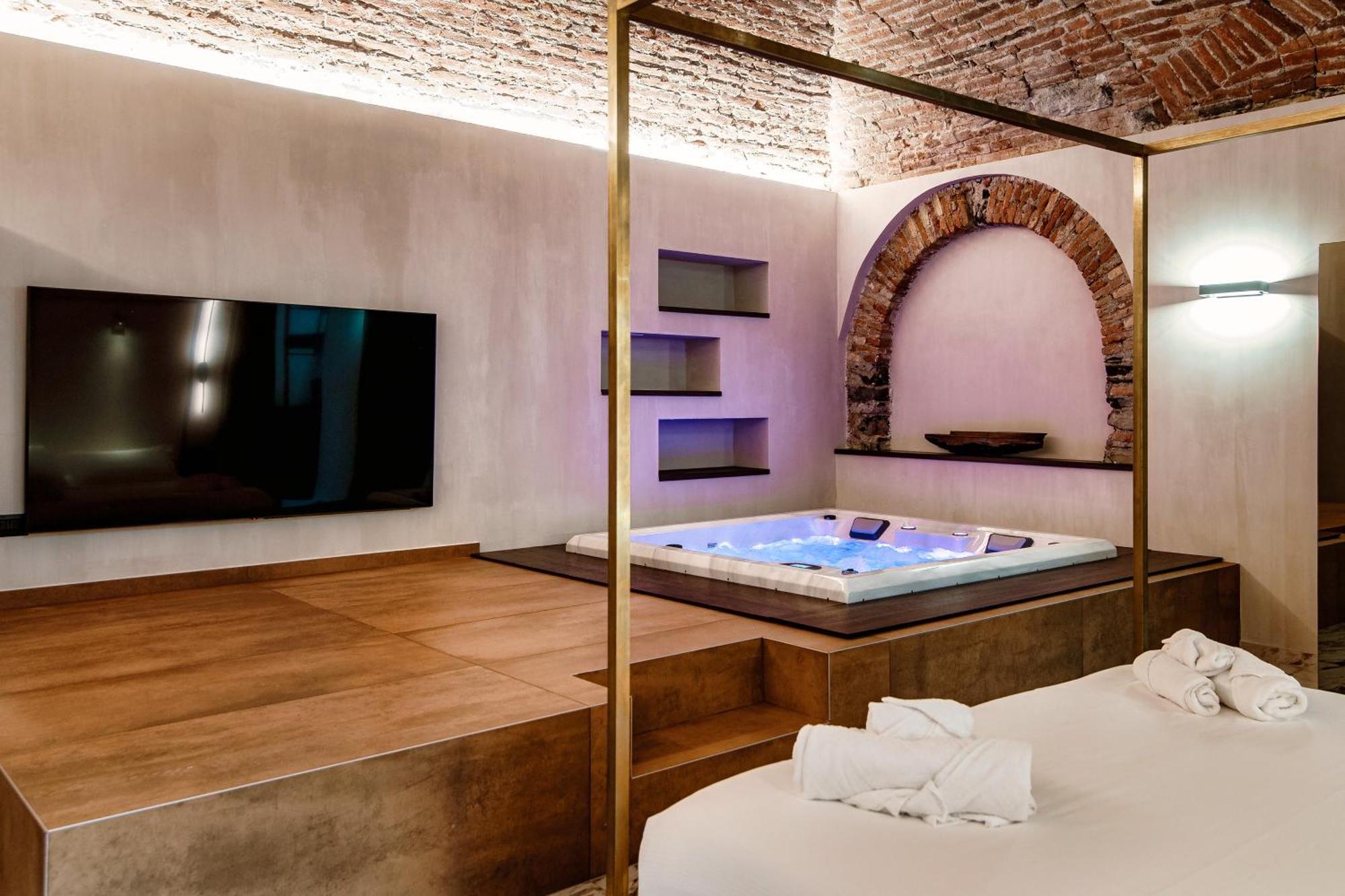 Suites Lorodellago Como - The House Of Travelers Exterior photo